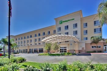 Holiday Inn Hotel & Suites Bakersfield, an IHG Hotel