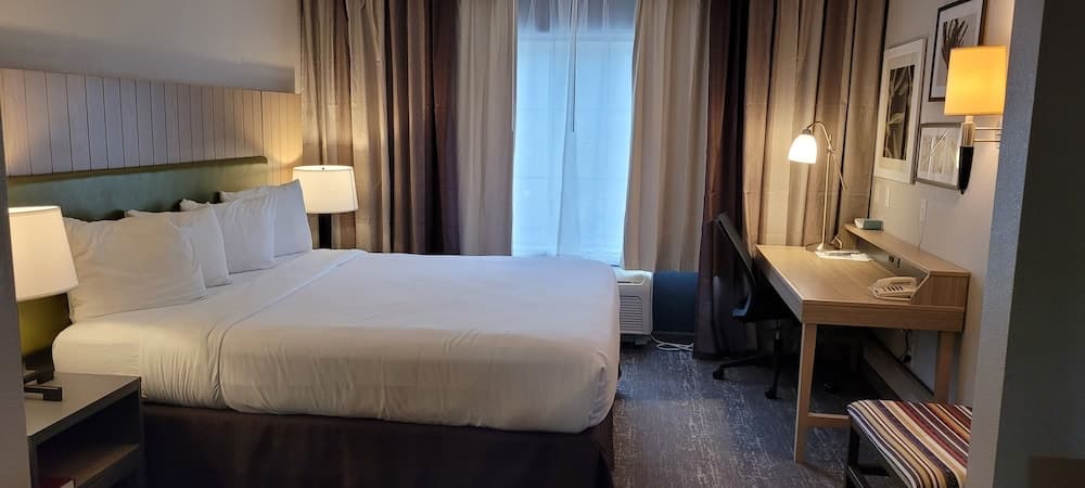 Country Inn & Suites by Radisson, Canton, GA