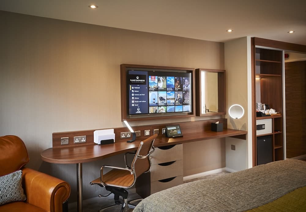 Drift Inn (Formerly The Waterfront Hotel)