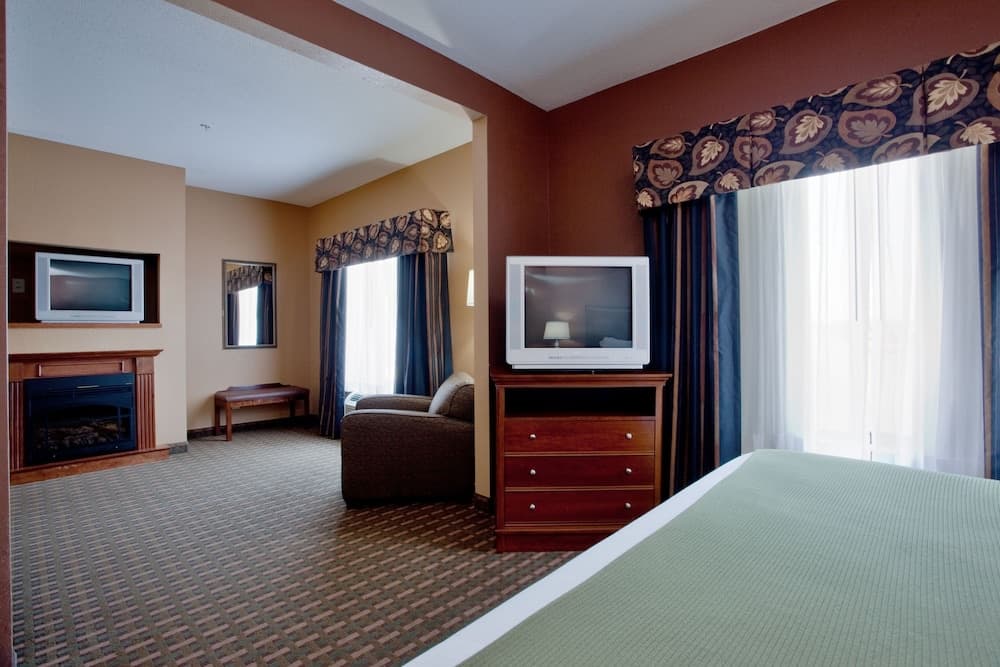 Holiday Inn Express Hotel & Suites Suffolk by IHG