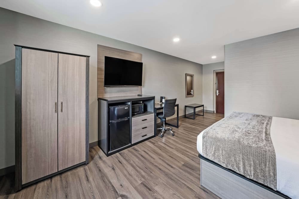 Americas Best Value Inn Foxboro