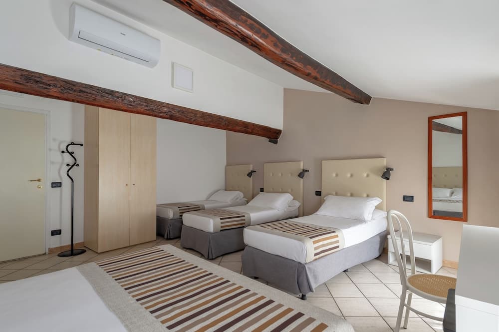 Hotel Mantegna Stazione , Mantegna Hotels