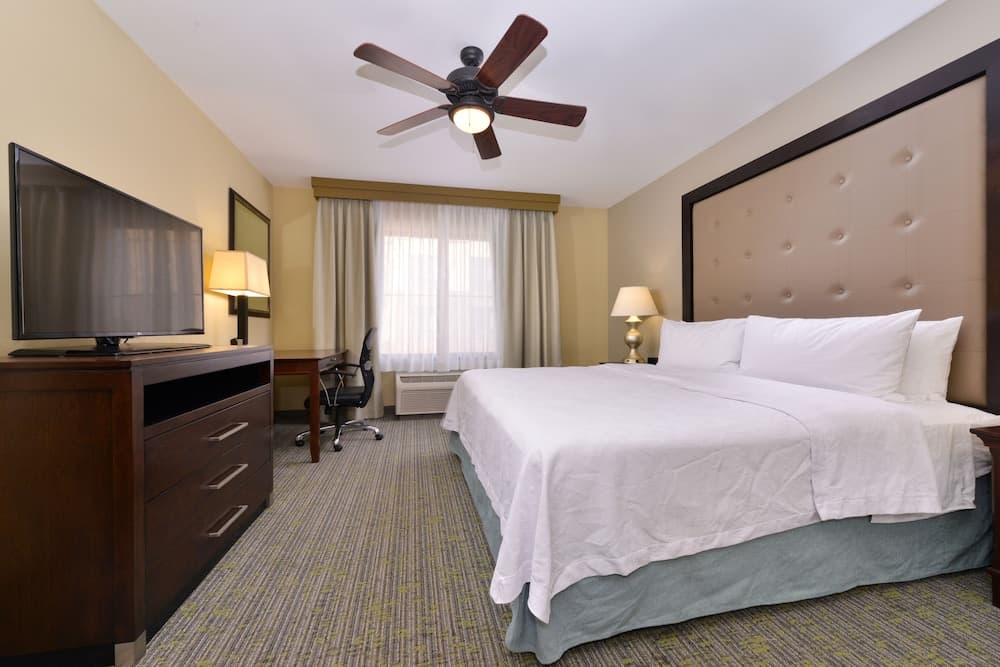 Homewood Suites by Hilton Fresno
