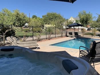 The Cottage @ 241 North