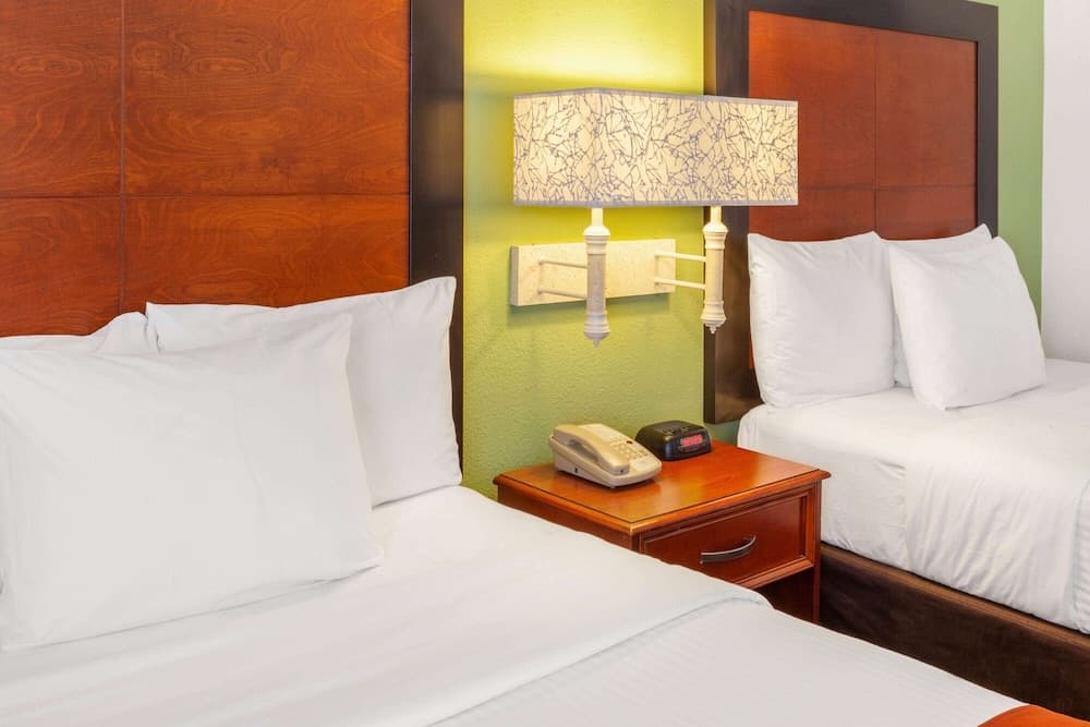 La Quinta by Wyndham Cd Juarez Near US Consulate