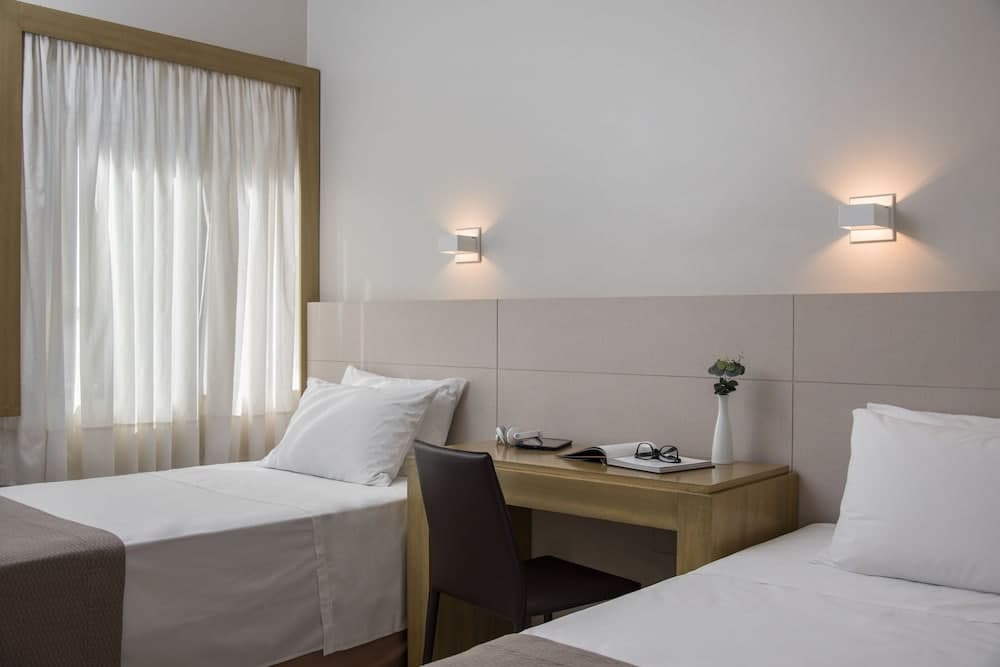 Hotel Nacional Distributed by Intercity