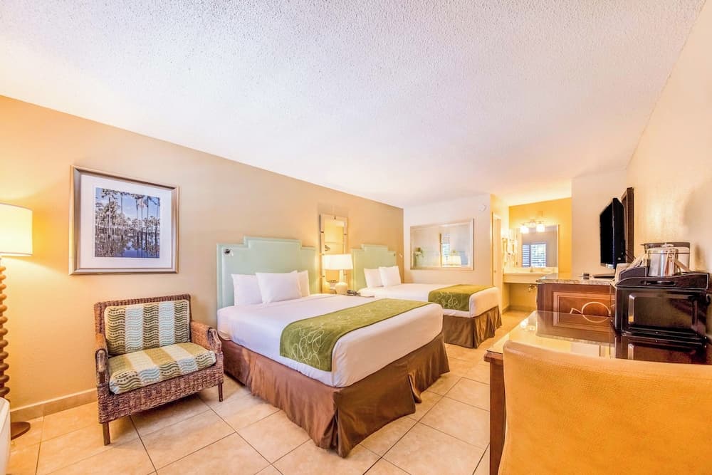 Seasons Florida Resort