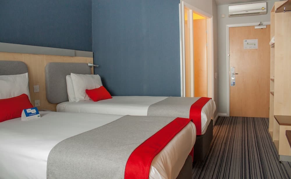 Holiday Inn Express Slough by IHG