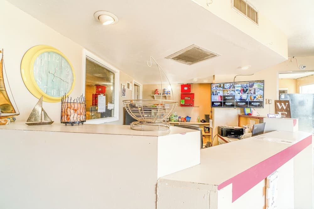 Castle Inn & Suites By OYO Chickasha