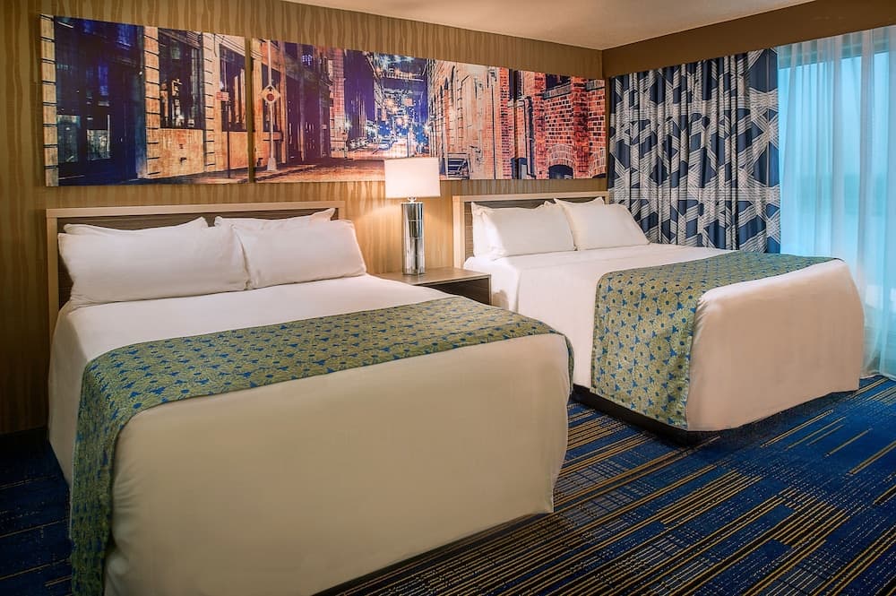 HoteLumiere at the Arch - A Caesars Rewards Destination