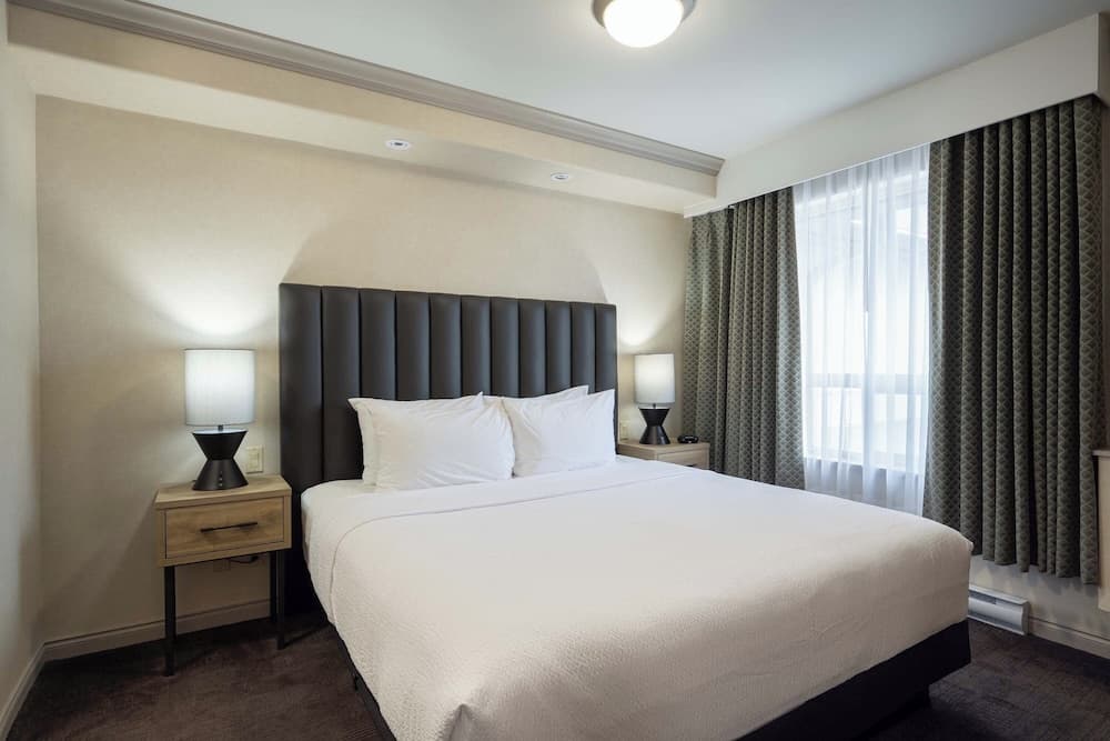 Sandman Hotel & Suites Winnipeg Airport