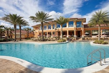 Regal Oaks Resort Vacation Townhomes by IDILIQ