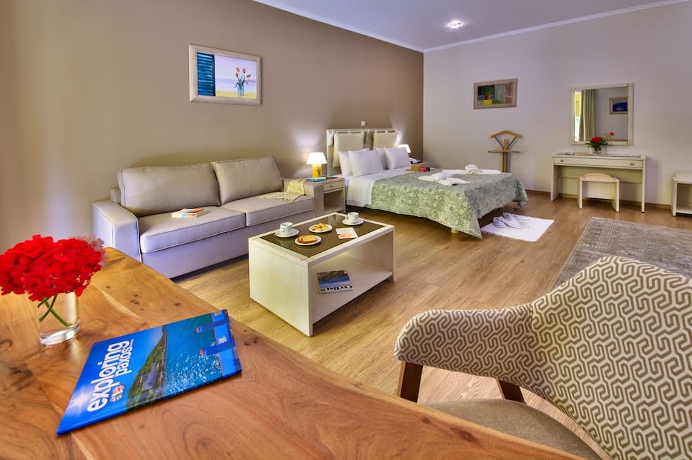 Paxos Club Resort & Spa