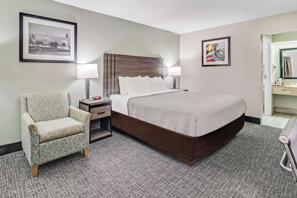 Quality Inn White House