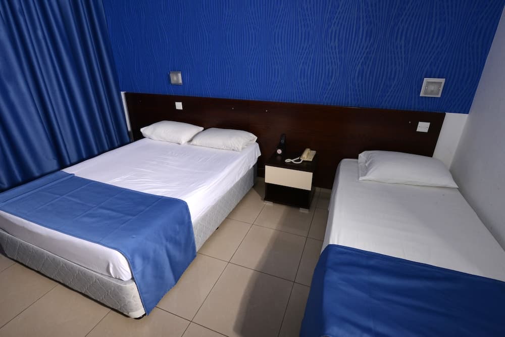 Les Palmiers Beach Hotel