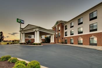 Holiday Inn Express & Suites Morris, an IHG Hotel