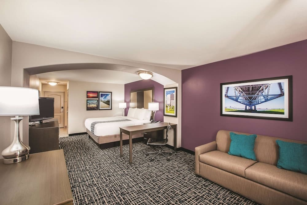 La Quinta Inn & Suites by Wyndham Walker - Denham Springs