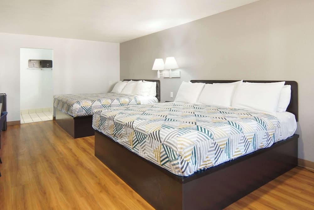 Motel 6 Lancaster, TX - DeSoto - Lancaster