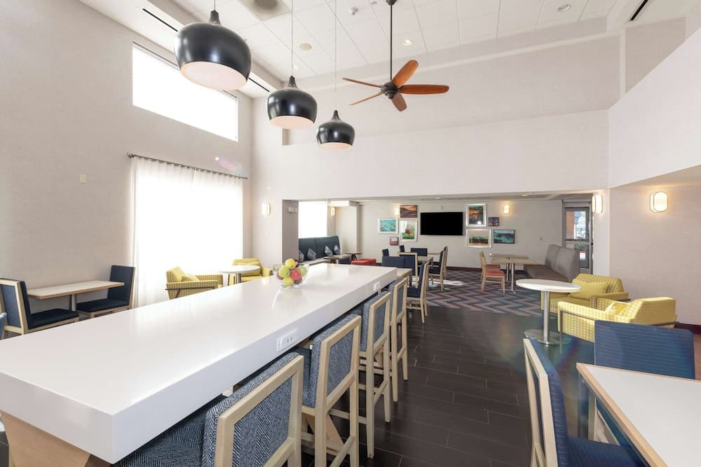 Hampton Inn & Suites Pittsburg, CA