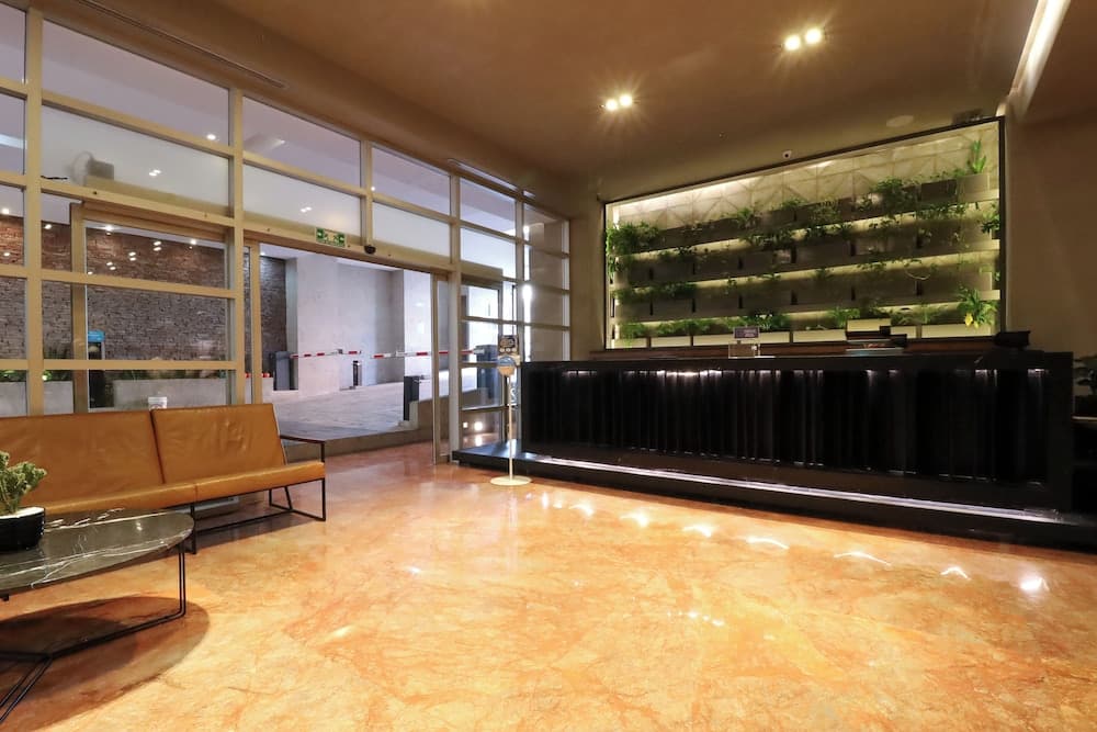 St Isidro Suites Corporate Housing SPA & Wellness Center