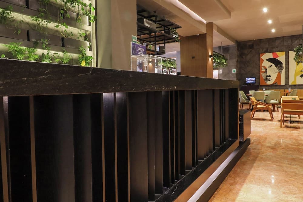 St Isidro Suites Corporate Housing SPA & Wellness Center