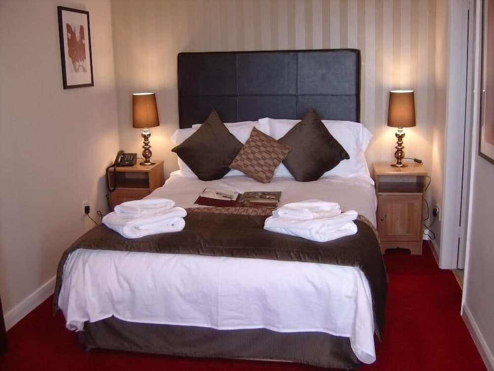 The Cliffemount Hotel