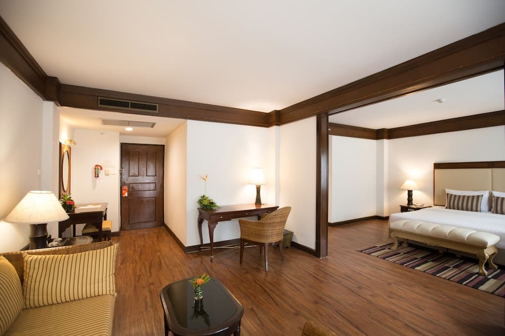 Eurasia Chiang Mai Hotel