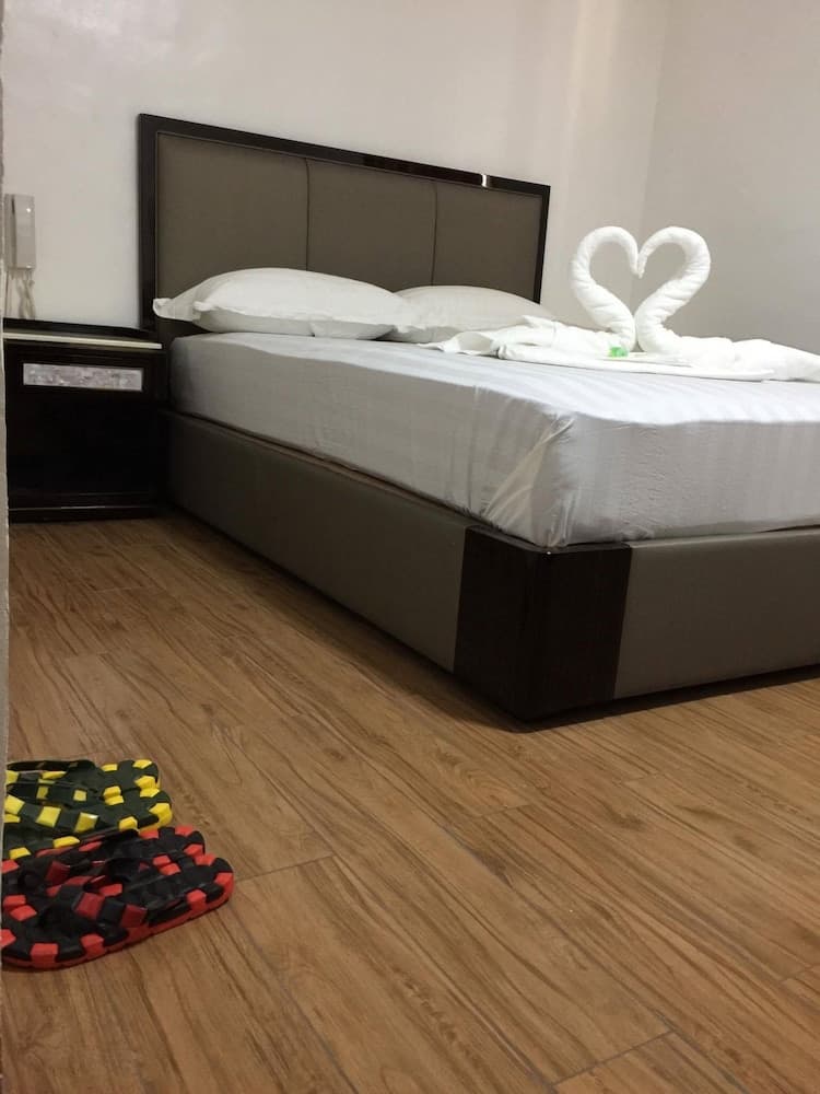 Meaco Hotel Royal - Tayuman