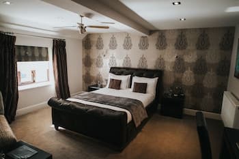 Hall Farm Hotel & Restaurant