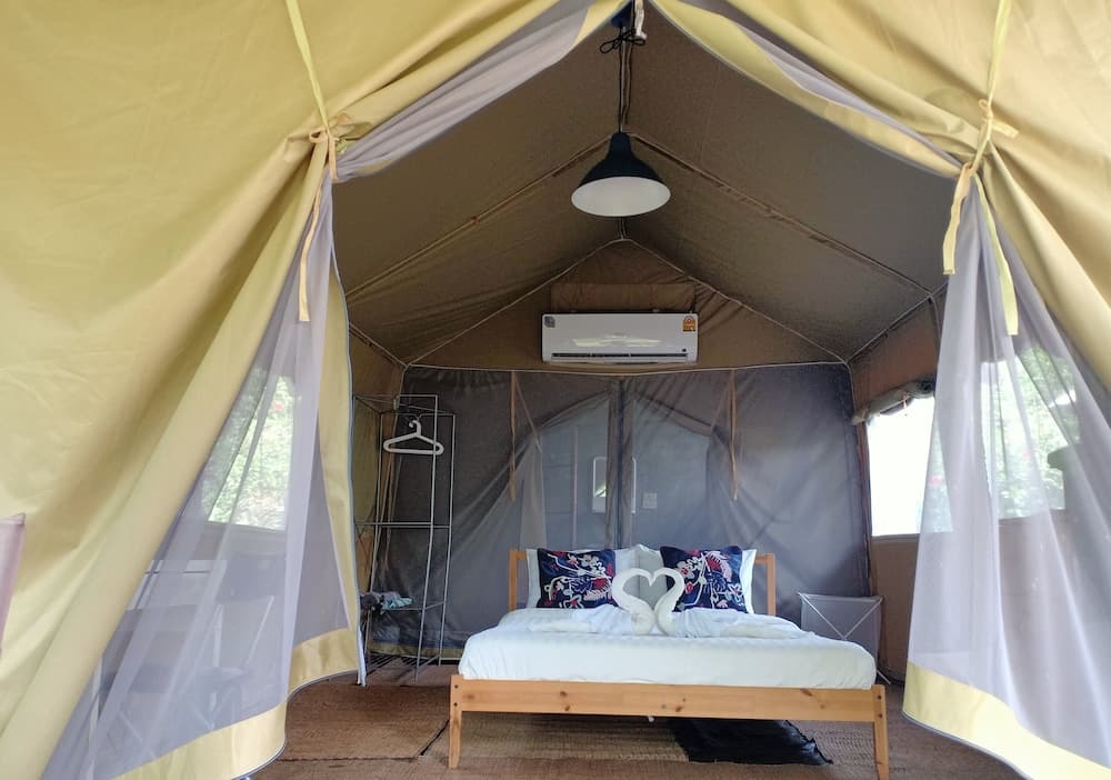 Naivacha Tent Koh Mak