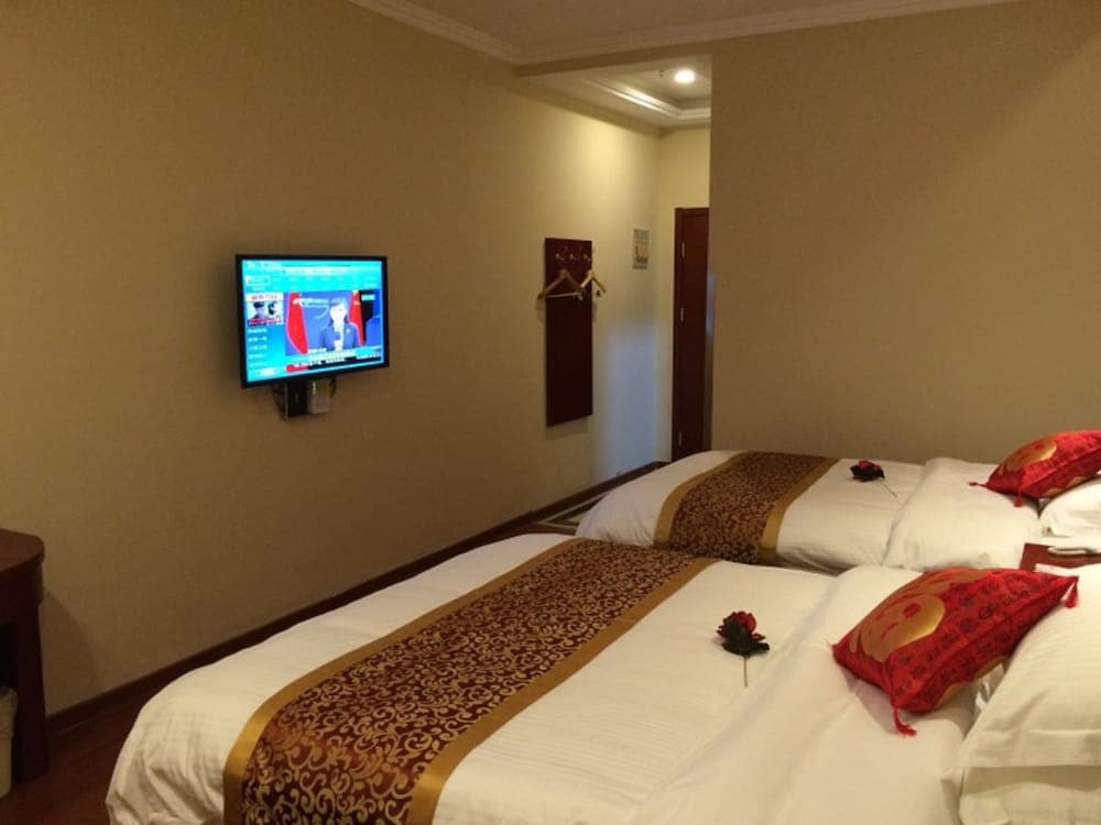 GreenTree Inn Suqian YiWu Business Center FuKang Avenue Express Hotel