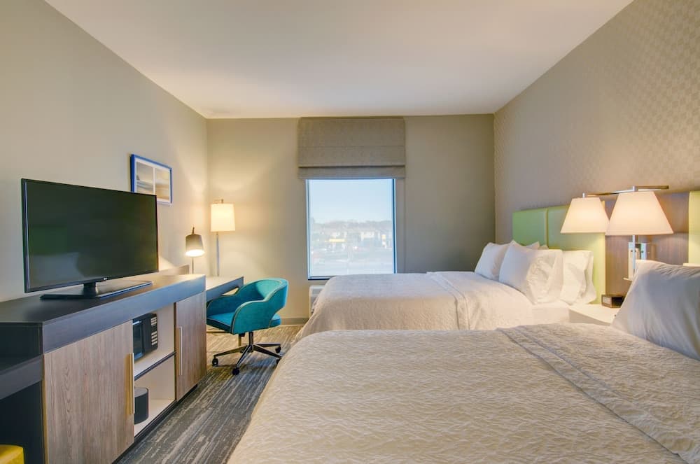 Hampton Inn & Suites Boston/Stoughton
