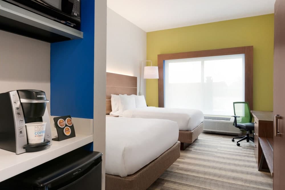 Holiday Inn Express and Suites-Cincinnati NE - Red Bank Road by IHG