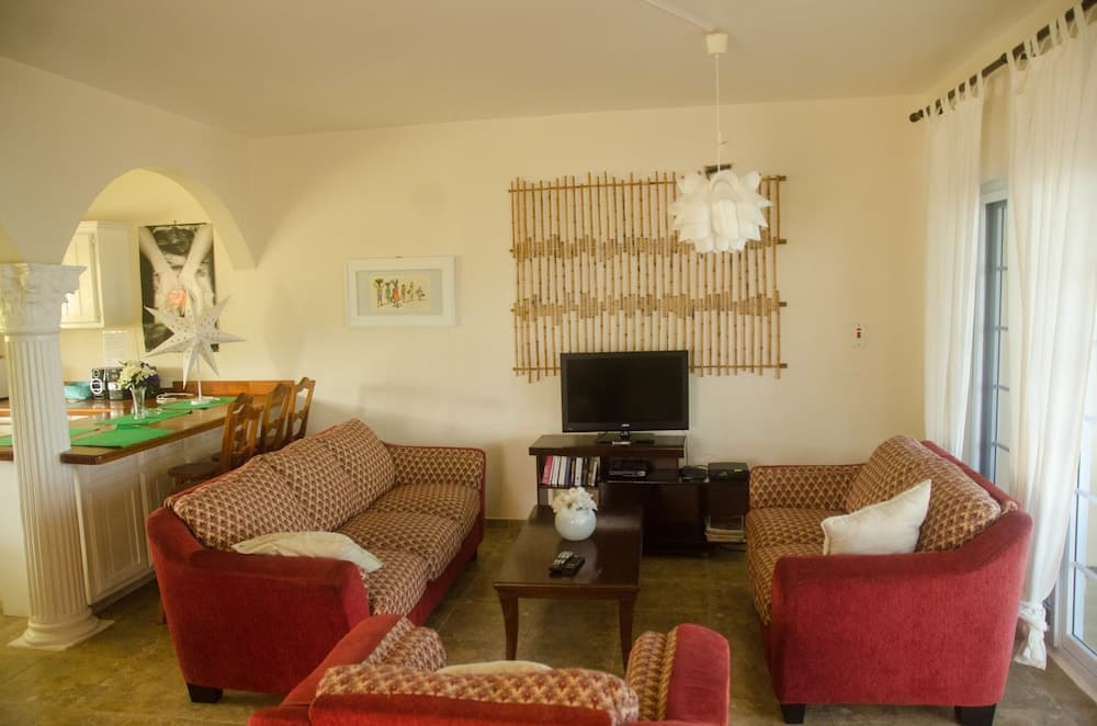 Villa on the Bay By The Vacation Casa