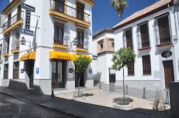 Hostal Almanzor