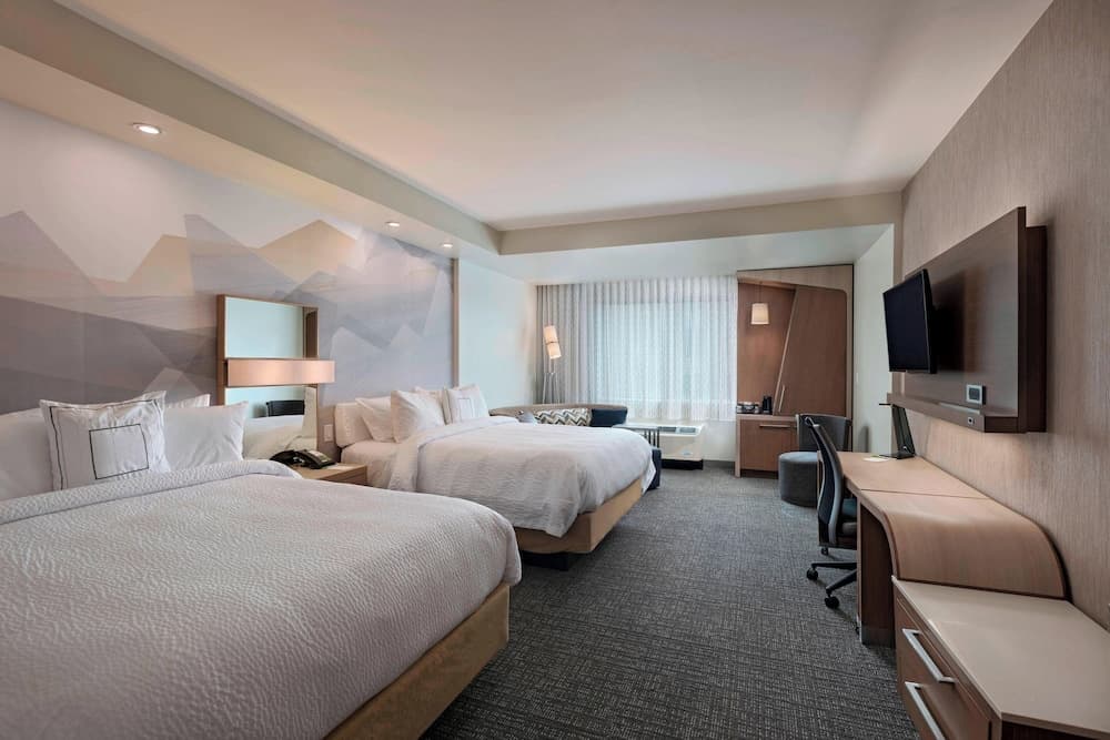 Courtyard by Marriott Houston Sugar Land/Lake Pointe