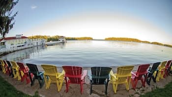 Clevelands House Resort Muskoka