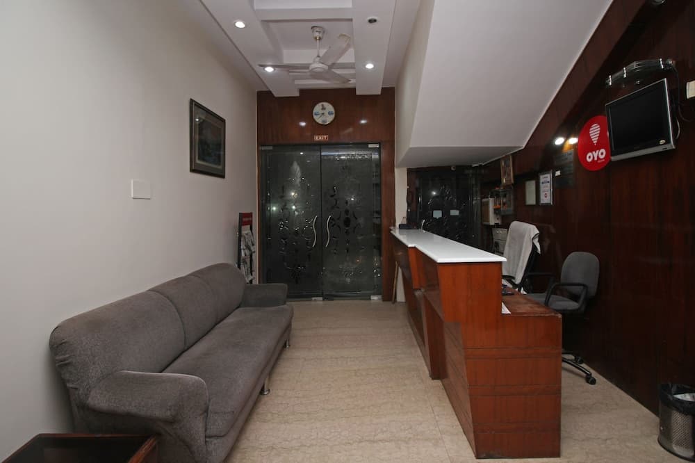 OYO 8336 Hotel De Gold