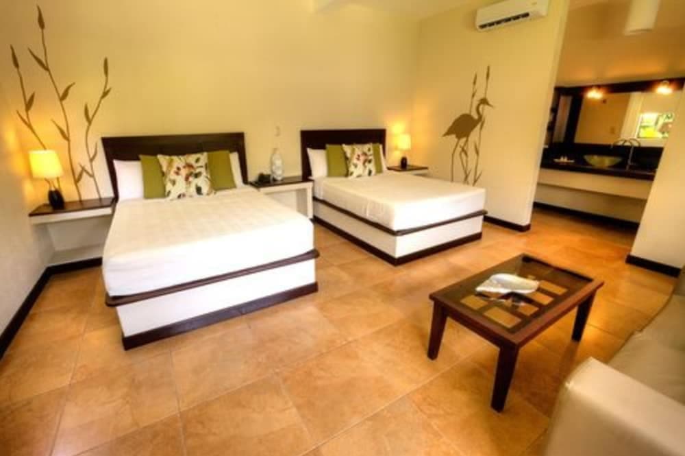 Boca Olas Resort Villas