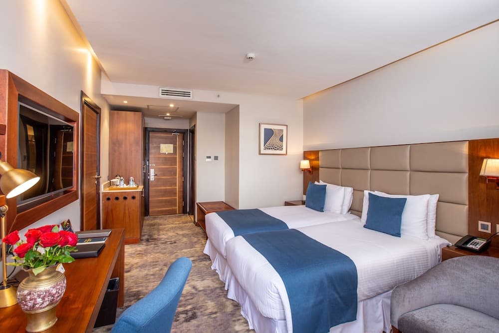 Golden Tulip Canaan Kampala