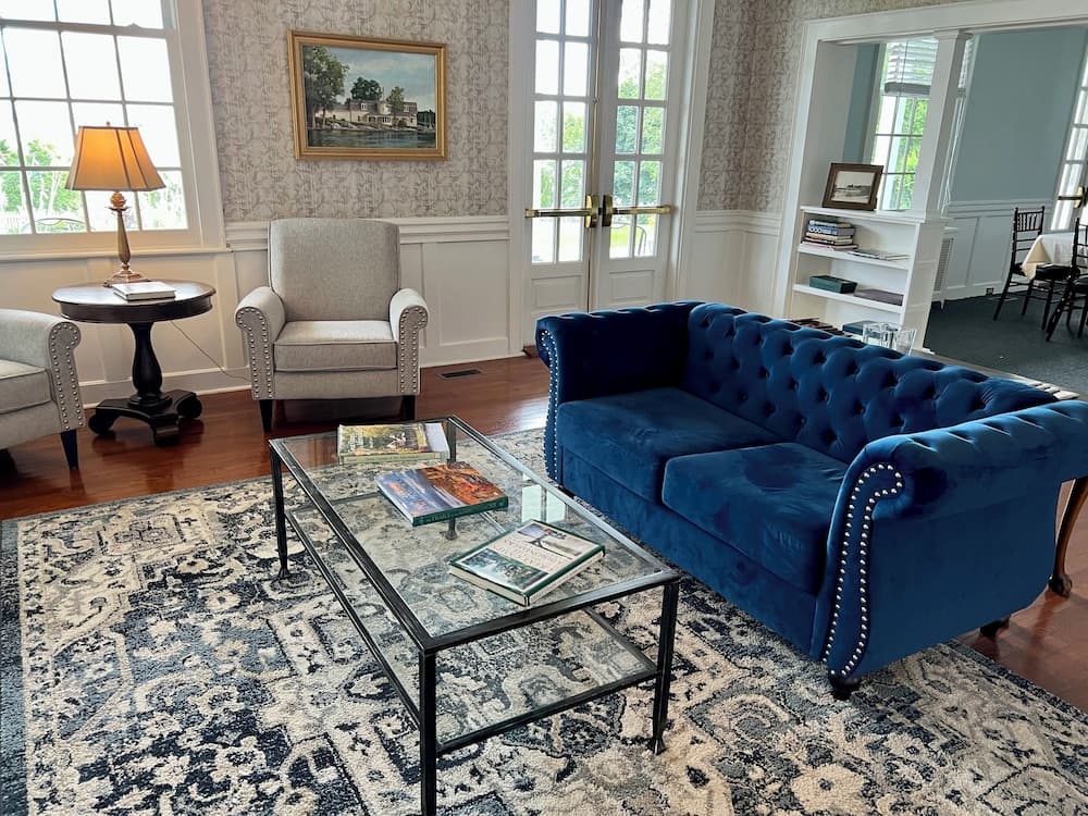 Valcour Inn & Boathouse