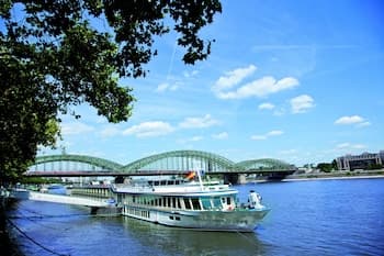 Crossgates Hotelship Nizzaufer - Frankfurt