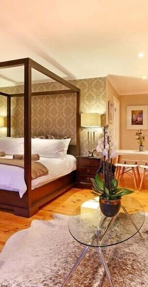 Afribode Maple Cottage