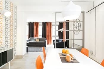 SkyTower - The Right Space