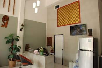 Sea & Sand Guesthouse and Restaurant