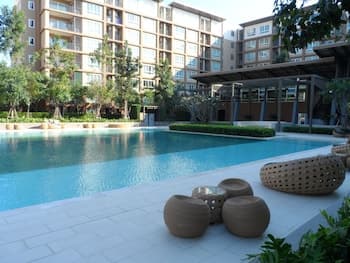 Baan Thew Lom By Woranan