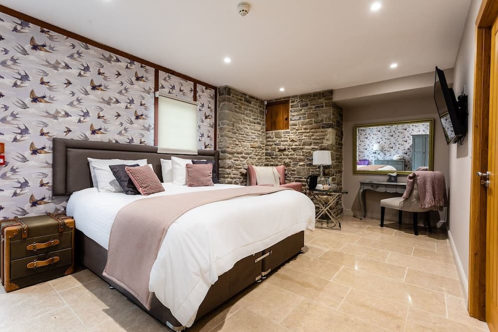 Lanelay Hall Hotel & Spa