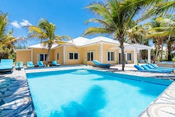 Sprat Bay Luxury Villa