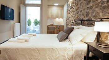 Filoxenion Luxury Rooms & Lofts