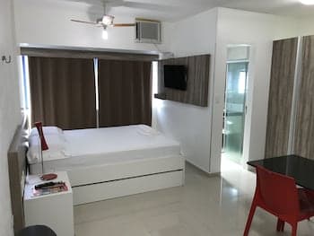 Flats Studio Everest